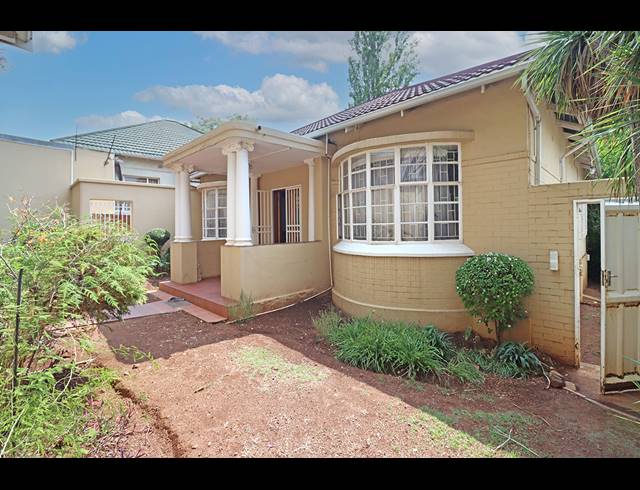 3 BEDROOM HOUSE FOR SALE IN KENSINGTON
